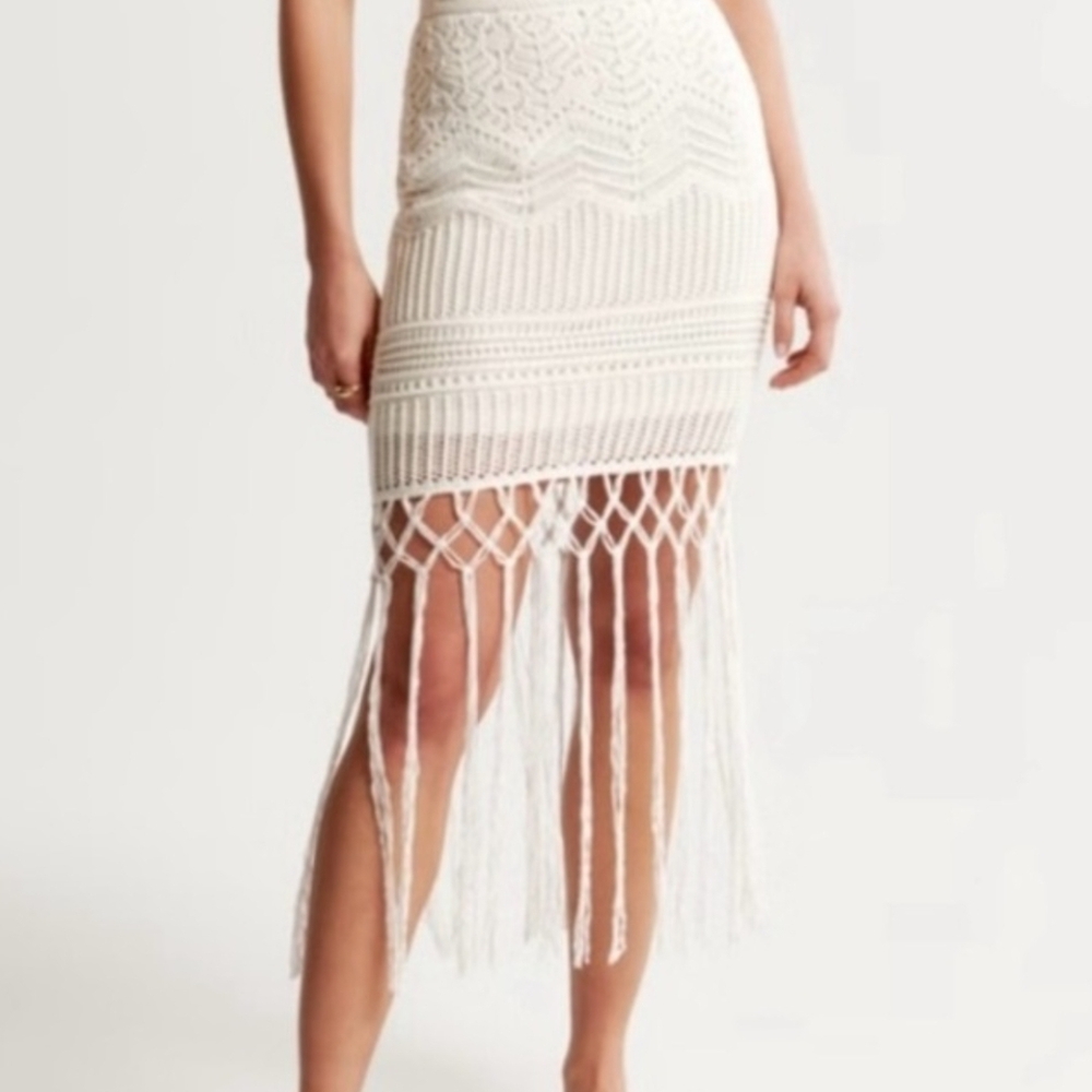 Abercrombie & Fitch White Crochet Pencil Skirt with Fringe - Picture 4 of 4